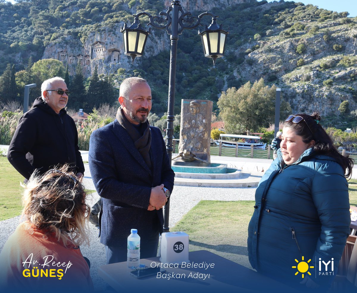 Kaunos Kral Bahçesi'nde, güzel hava ve manzara eşliğinde mahalle sakinlerimizle geleceğe dair umutlarımızı paylaştık.  Mahalle sakinlerimize gösterdikleri ilgi ve samimiyet için teşekkür ederiz. Birlikte, daha güçlü ve daha güzel bir Dalyan için desteklerinizi bekliyoruz.