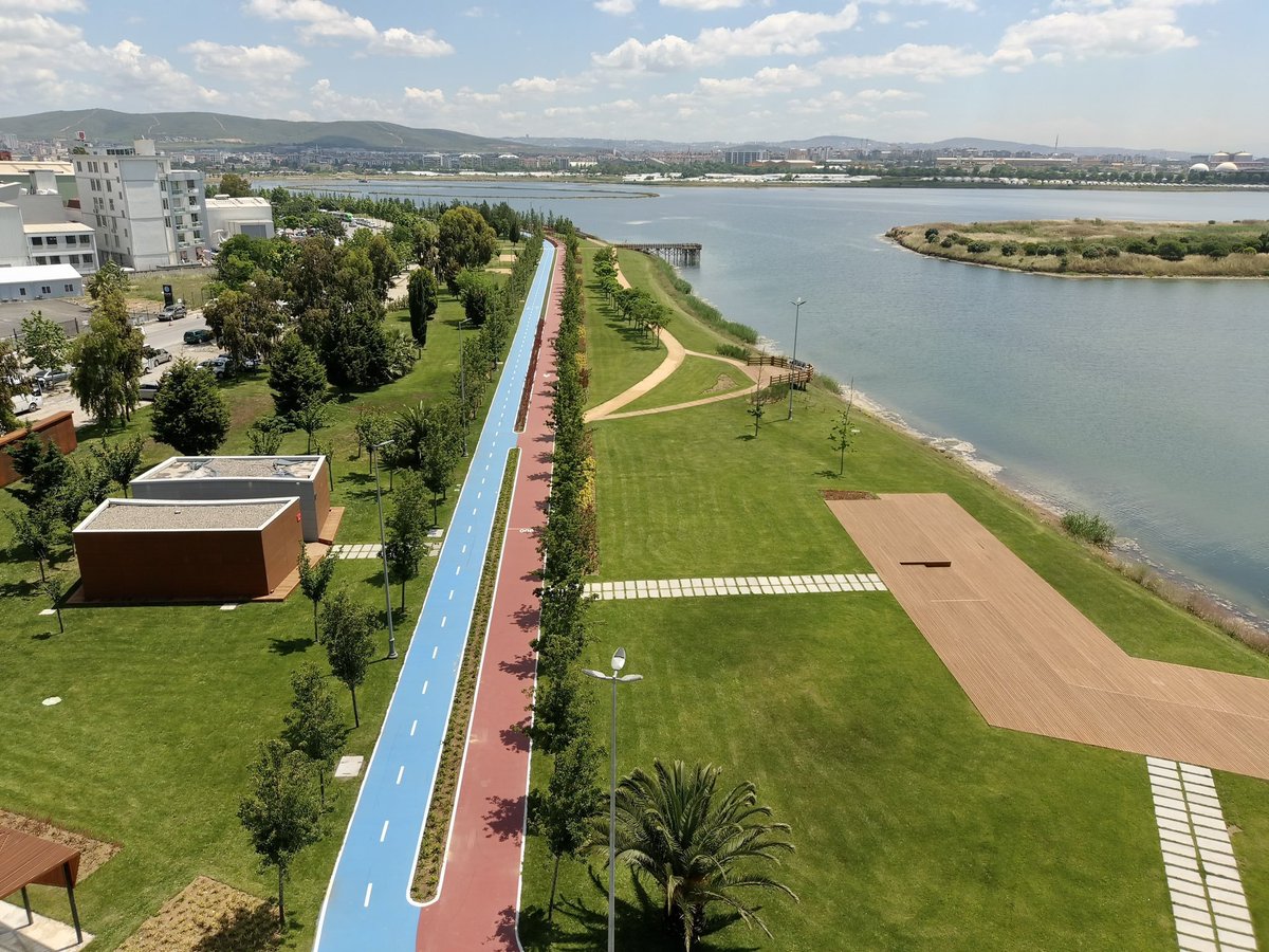 Tuzla Kamil Abduş Gölü Parkı'nın öncesi ve sonrası fotoğrafları paylaşıldı.