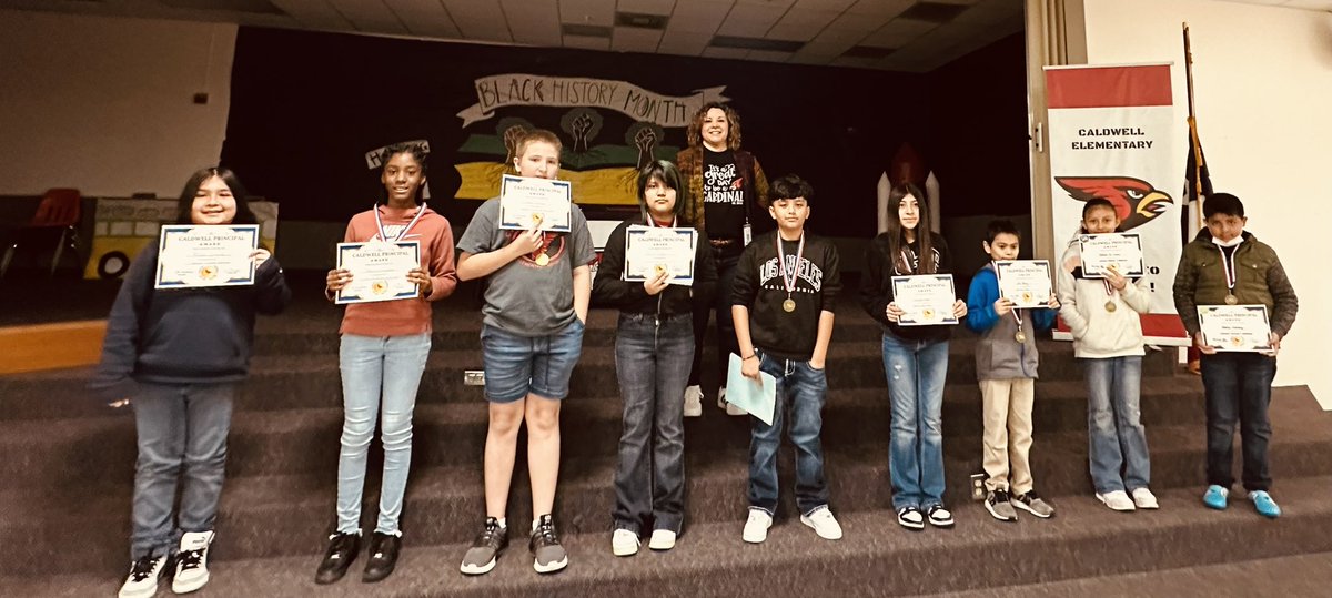 Congratulations to our 3rd cycle 5th grade Principal Award winners! They not only excel academically but also the exemplar in all they do! Feeling proud @CES_Cardinals @gisdnews @klmarsh2 @gisdengagement
