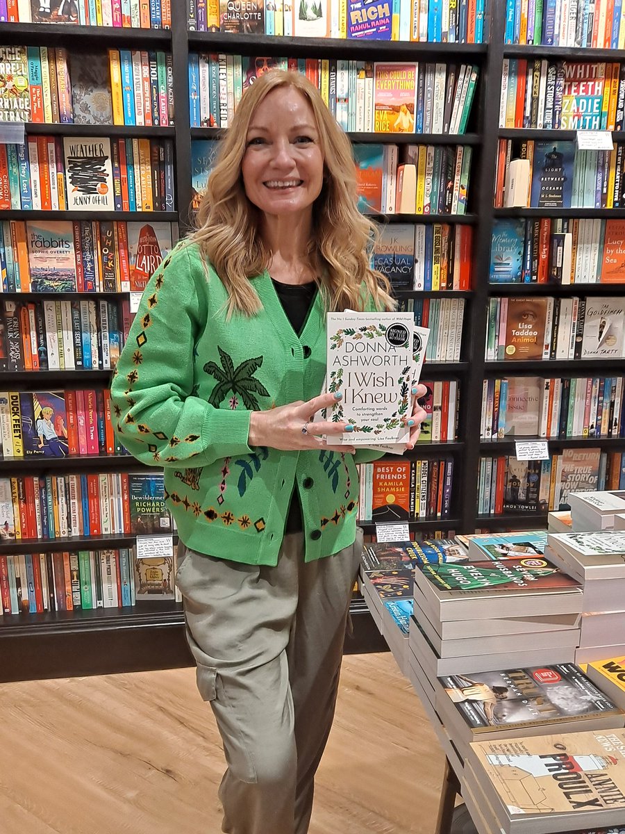 The fabulous @Donna_ashworth paid us a visit today, and we now have signed copies of her incredible book 'I Wish I Knew'. Thankyou as always Donna, it was so nice to see you.