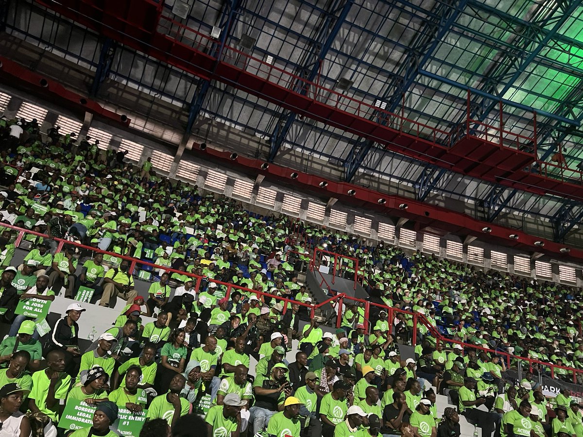 The arena was filled with over  6 000 people believing in our leadership

#fixsouthAfrica
#onlyfunzicanfixSA
@Funzi_Ngobeni @Boitu_Molefe_