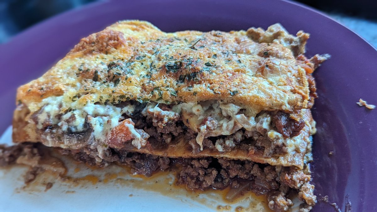 Lasagne! With crispy omelette layers and it worked a treat! I'll defo be doing that every time now!! #keto #ketodiet #ketorecipes #ketofriendly #ketolifestyle #ketosis #ketolasagna #ketolife #ketoliving