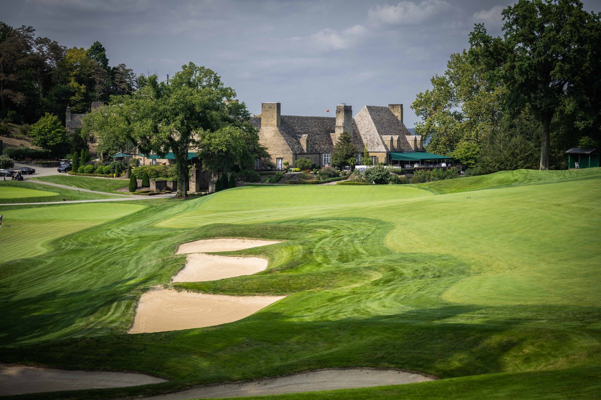 Random golf course spinner on the archives today. Landed on Long Vue Club. A Pittsburgh area gem high above the Allegheny River.