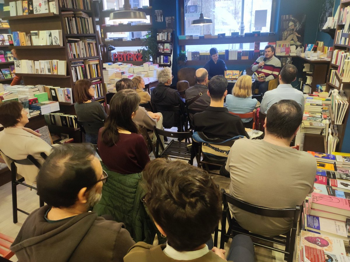 Alejandro Simón Partal presenta 'Ese de anoche' acompañado por Ben Clark.