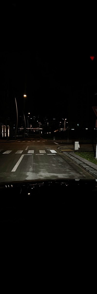 Whispers of joy, like sunbeams dance,
While shadows of sorrow, in the clouds, entrance …. ✨