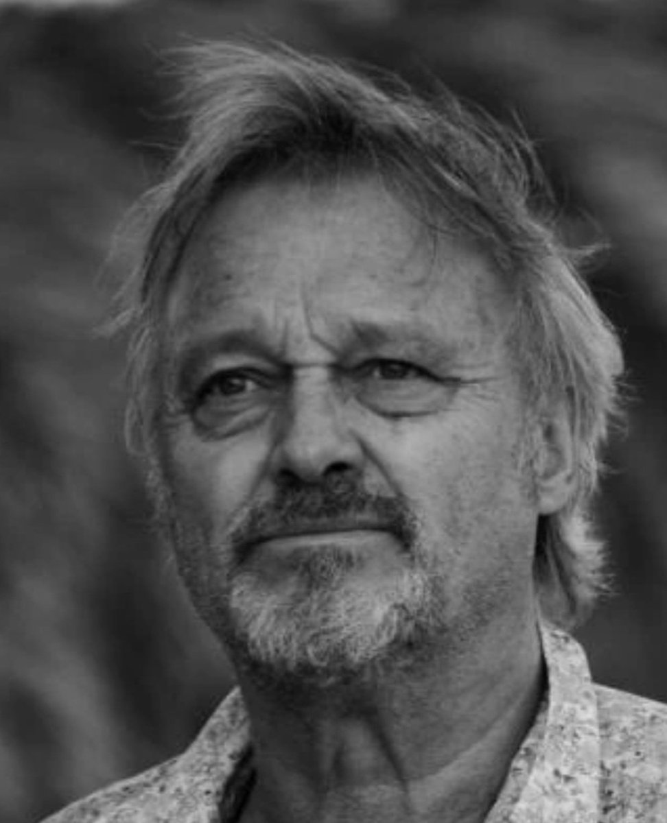 MiniBarTV's tweet photo. Rip Daniel Beretta 77 ans 😭 Doubleur Mythique de Schwarzy, Tex Murphy dans Pandora's Directive et Jesus Super Star dans la comédie musicale. Peu de temps après Alain Dorval ça fait Très mal ! 😥😥
#doublage #doubleur #danielberetta #podcastfr https://t.co/Nn6CBcb3dI