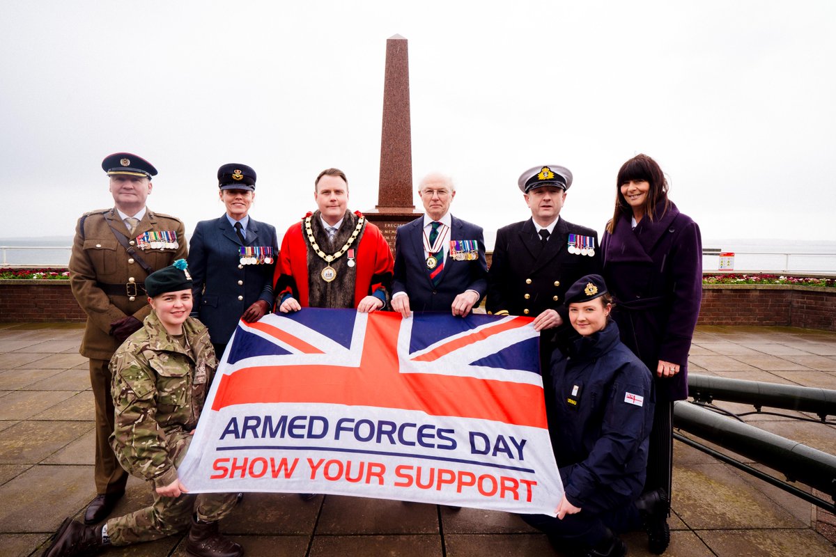 𝗘𝘅𝗰𝗶𝘁𝗶𝗻𝗴 𝗔𝗻𝗻𝗼𝘂𝗻𝗰𝗲𝗺𝗲𝗻𝘁! 🤩 @RAFRedArrows are set to dazzle at Armed Forces Day at Jordanstown Loughshore Park on Sat 22 June as part of their 60th diamond season✈️ 𝗪𝗲 𝗰𝗮𝗻'𝘁 𝘄𝗮𝗶𝘁 𝘁𝗼 𝘀𝗲𝗲 𝘆𝗼𝘂 𝗮𝘁 𝘁𝗵𝗶𝘀 𝗙𝗥𝗘𝗘 𝗳𝗮𝗺𝗶𝗹𝘆 𝗱𝗮𝘆 𝗼𝘂𝘁! 👨‍👩‍👧‍👧