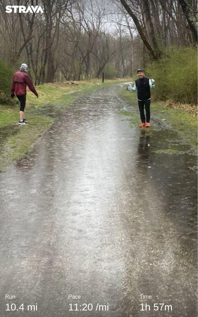 GriffinJL88's tweet photo. What a cold and soggy run this morning. It rained the entire time and most of the trail was underwater but it was fun!  #NAFlagvisorWW #runhappy #underwaterrunning https://t.co/Rsq9xTp0ax