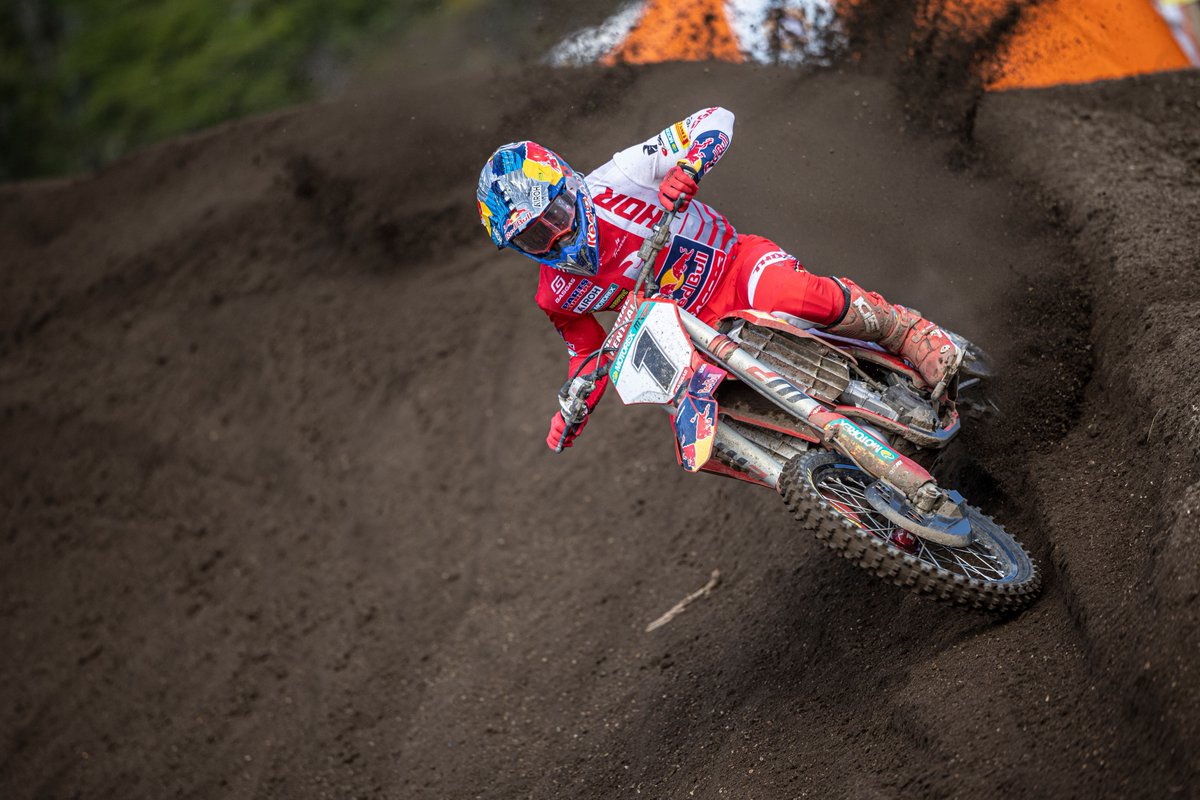 FUCHS Silkolene Results Hub: Timed practice results from MXGP Spain livemotocross.com/fuchs-silkolen… 📷 - Juan Pablo Acevedo #MXGP #MXGPSpain #FUCHSSilkolene #MX #Motocross #Moto #Motox #Dirtbikes #ProMotocross #LiveMotocross