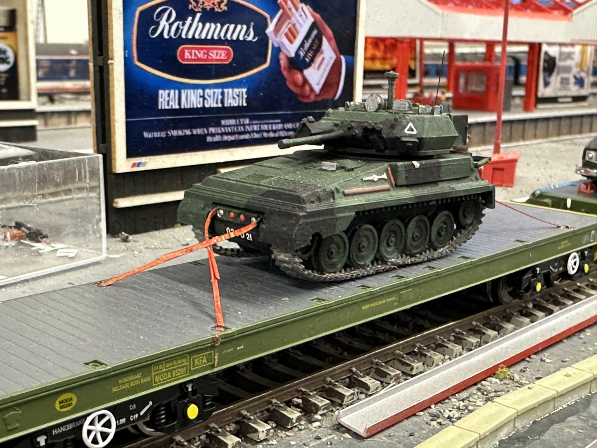 NSE_Latchmere's tweet image. 33106 and 33056 on the MoD train. #TwitterModelTrainShow #TMRGUK 

justgiving.com/page/twittermo…