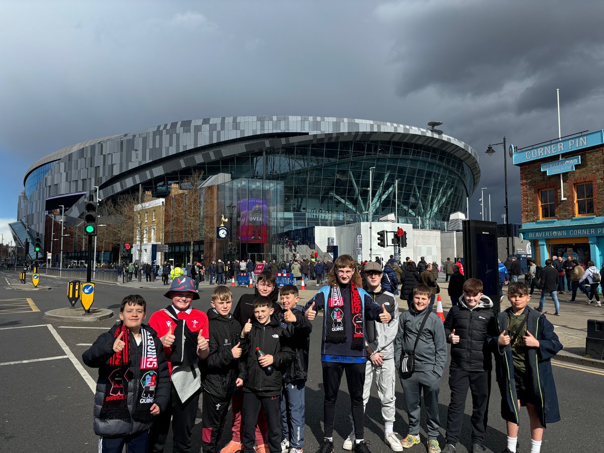 Tîm bl 8 yn edrych ymlaen i <a href="/Saracens/">Saracens Rugby Club</a> yn erbyn <a href="/Harlequins/">Harlequins 🃏</a> 🏉 

Year 8 looking forward to Showdown 4 between Saracens v Quins 🏉