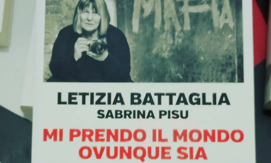 <a href="/Sabrinapisu/">Sabrina Pisu</a> ieri a Palazzo Fruscione, ha raccontato e ricordato la figura di #LetiziaBattaglia, che attraverso i suoi scatti ha ricordato l'importanza dell'impegno civile per la lotta contro la mafia.
Un incontro stupendo.

#tempimodernidee #fotografia #raccontidelcontemporaneo