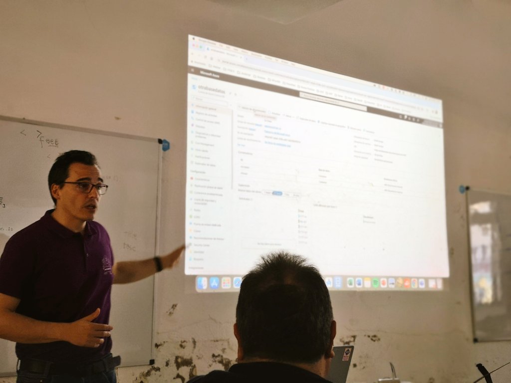 Diego Palat (@diegotepalat) on Twitter photo 🔥🔥El Cosmos en llamas🔥🔥
<a href="/robertbemejo/">Robert Bermejo</a> <a href="/AdrianDiaz81/">Adrián Díaz</a> <a href="/netcoreconf/">netcoreconf</a> #cosmosdb #azure #netcoreconf #Microsoft 🔥🔥El Cosmos en llamas🔥🔥
<a href="/robertbemejo/">Robert Bermejo</a> <a href="/AdrianDiaz81/">Adrián Díaz</a> <a href="/netcoreconf/">netcoreconf</a> #cosmosdb #azure #netcoreconf #Microsoft