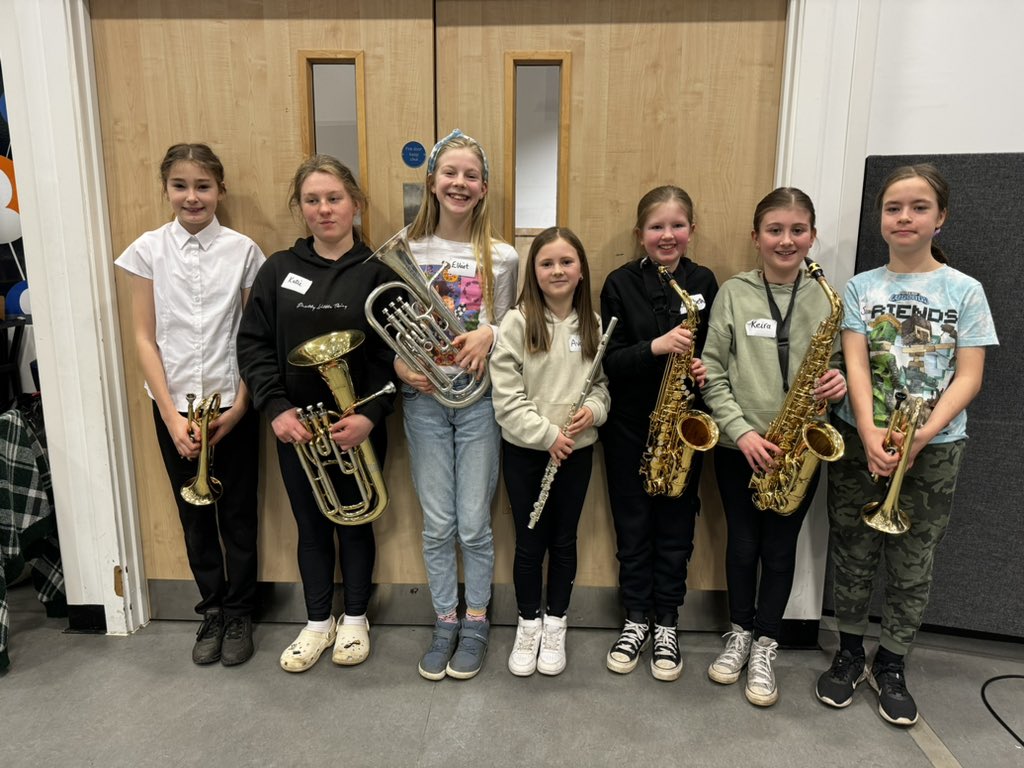 We're also joined today by some of our Primary 7 musicians from @GorebridgePS and @NewtongrangePS 🤩 @NewbattleMusic @newbattlehigh #MidlothianMusicMatters