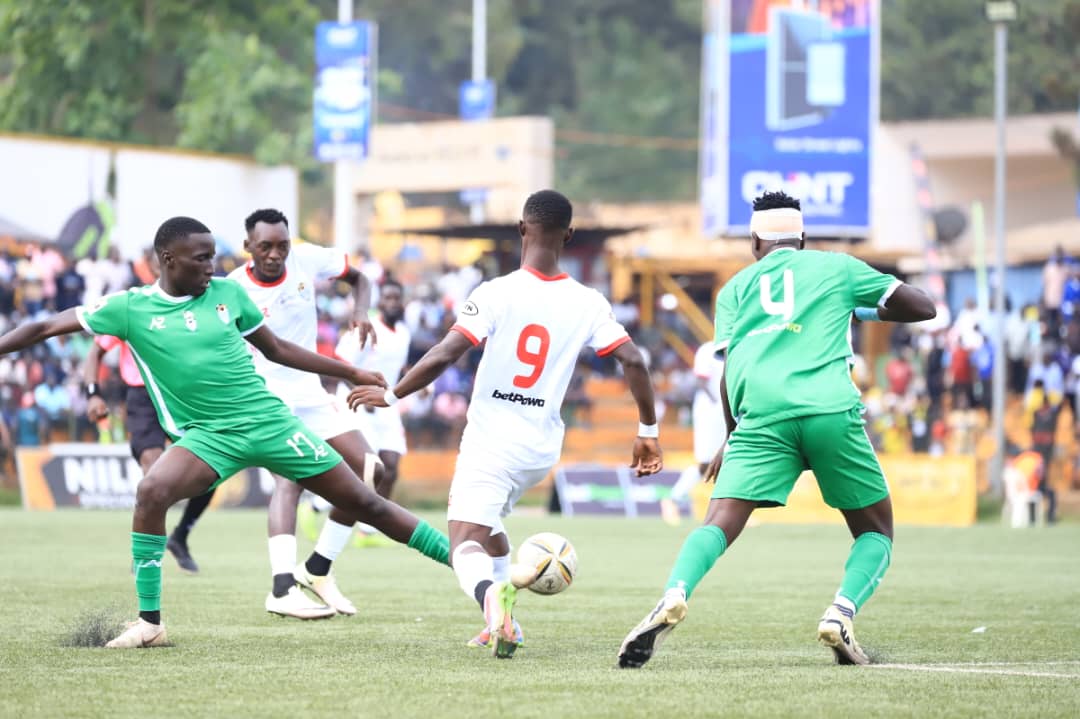 fufatv1's tweet photo. 46' | The second half kicks off!
#BUSLAN 0-2 | #FUFADrumFinal
#HomeOfUgandanSport https://t.co/RXMblHKPmv
