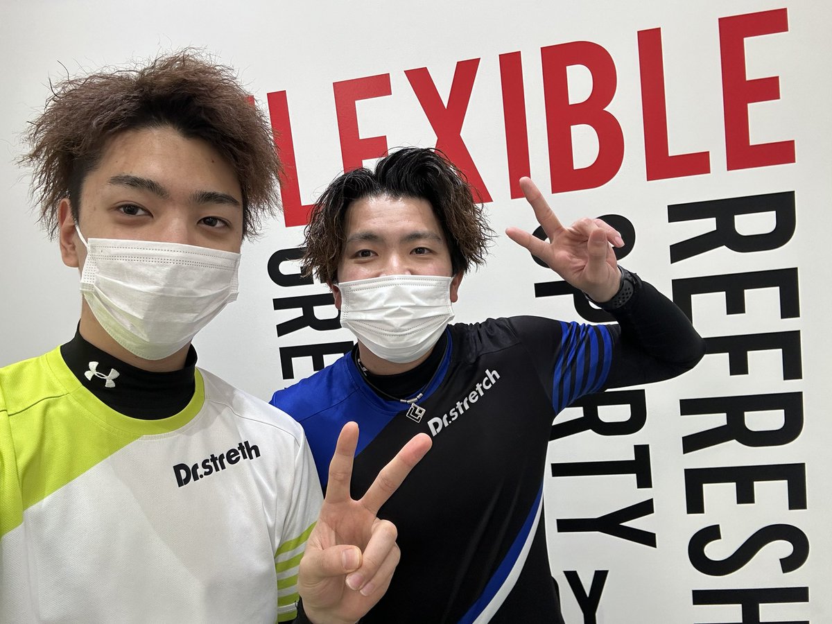 昨日は片村店長と練習して頂きました😊

GTのこだわったストレッチを教えて頂き頭の中ぐちゃぐちゃなるぐらい濃い時間でした💦💦

お忙しい中ありがとうございました🙇‍♂️

#ドクターストレッチ
#セブンパーク天美店
#また来たいって思われる店舗