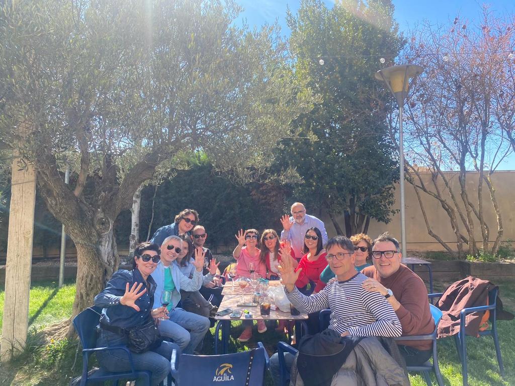 fjoconp's tweet photo. Da gusto compartir momentos con tanta buena gente en días como hoy. Recorriendo La Rioja, hoy Alcanadre. El número de la suerte es el 5 no el 0. https://t.co/ZaQ83EMCTN