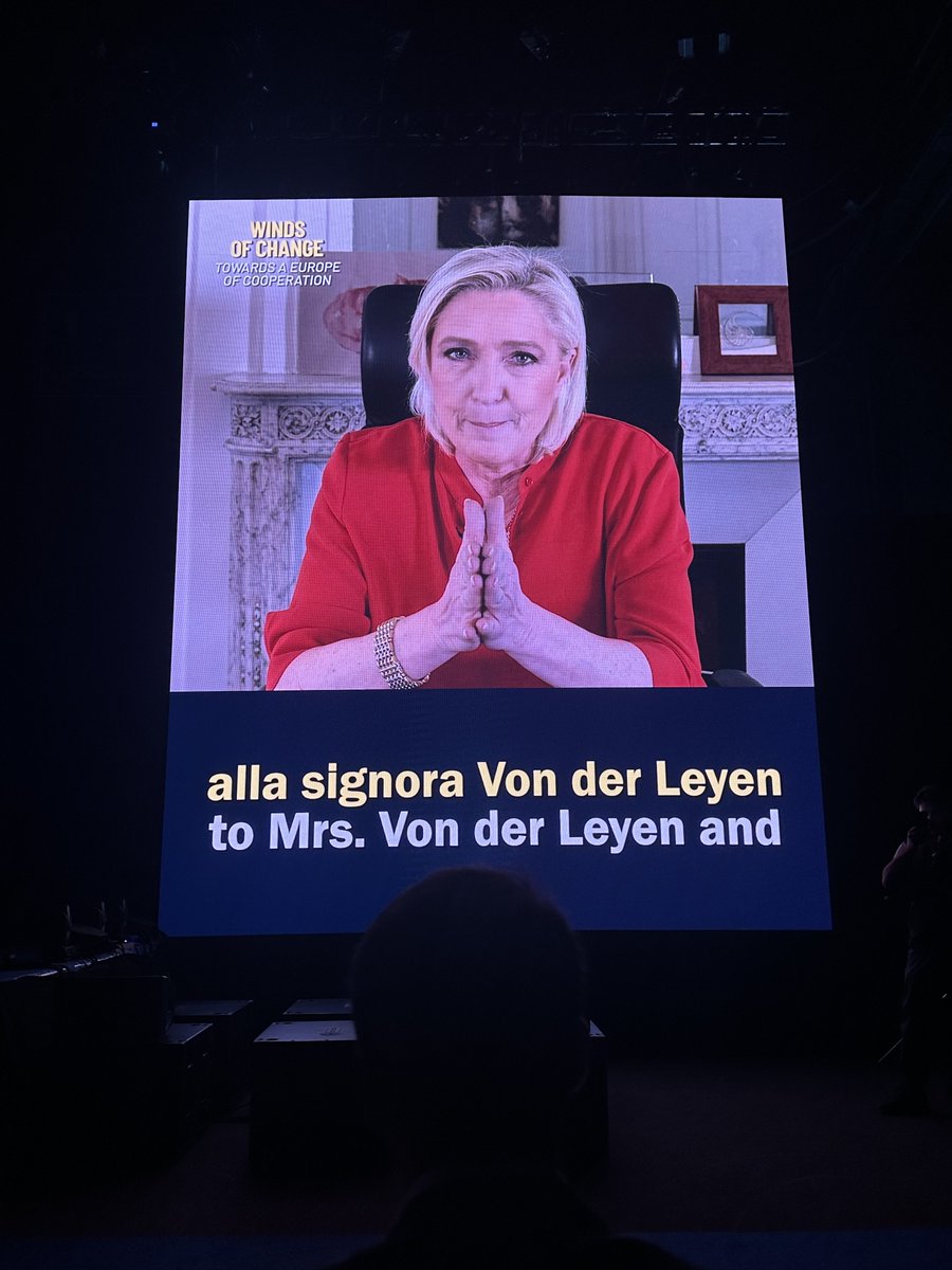 Marine Le Pen @MLP_officiel just confronted Italian PM @GiorgiaMeloni at an @IDGroupEP event in Rome about her position regarding a second term for Ursula Von Der Leyen: 'Giorgia, you have to tell the truth! Will you support Ursula Von der Leyen or not? I believe you will.…