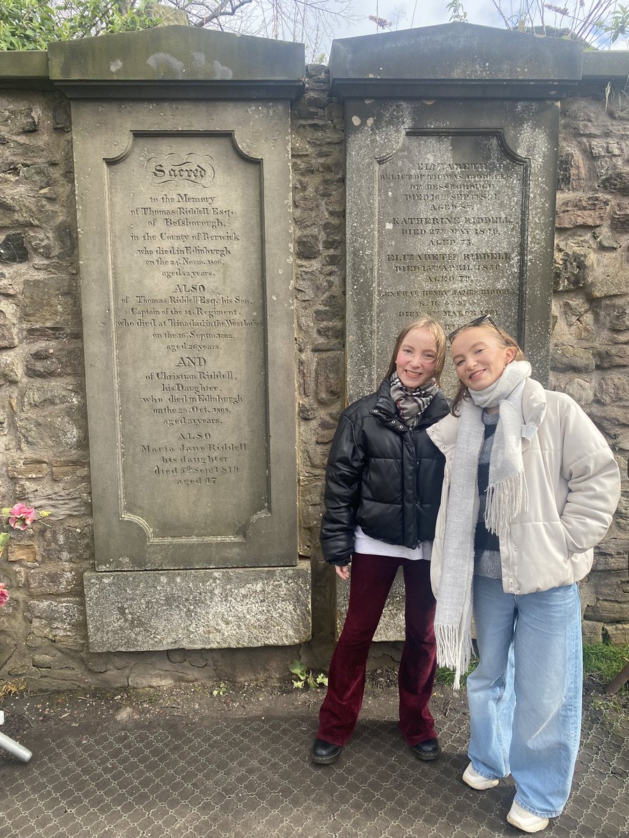 Here @CarganCampbell , your ancestors are just up the wall from Voldemort’s grave in Greyfriars, Edinburgh..!! Illustrious company indeed. @harrypotter