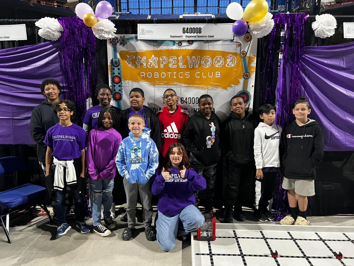 Wishing our CWE Robotics team all the best today at state! We are so proud of them for all of their hard work! Thank you Ms. Mason for being an amazing coach! 💜🤖 @CWChamps @MaryMason6 #wearewayne