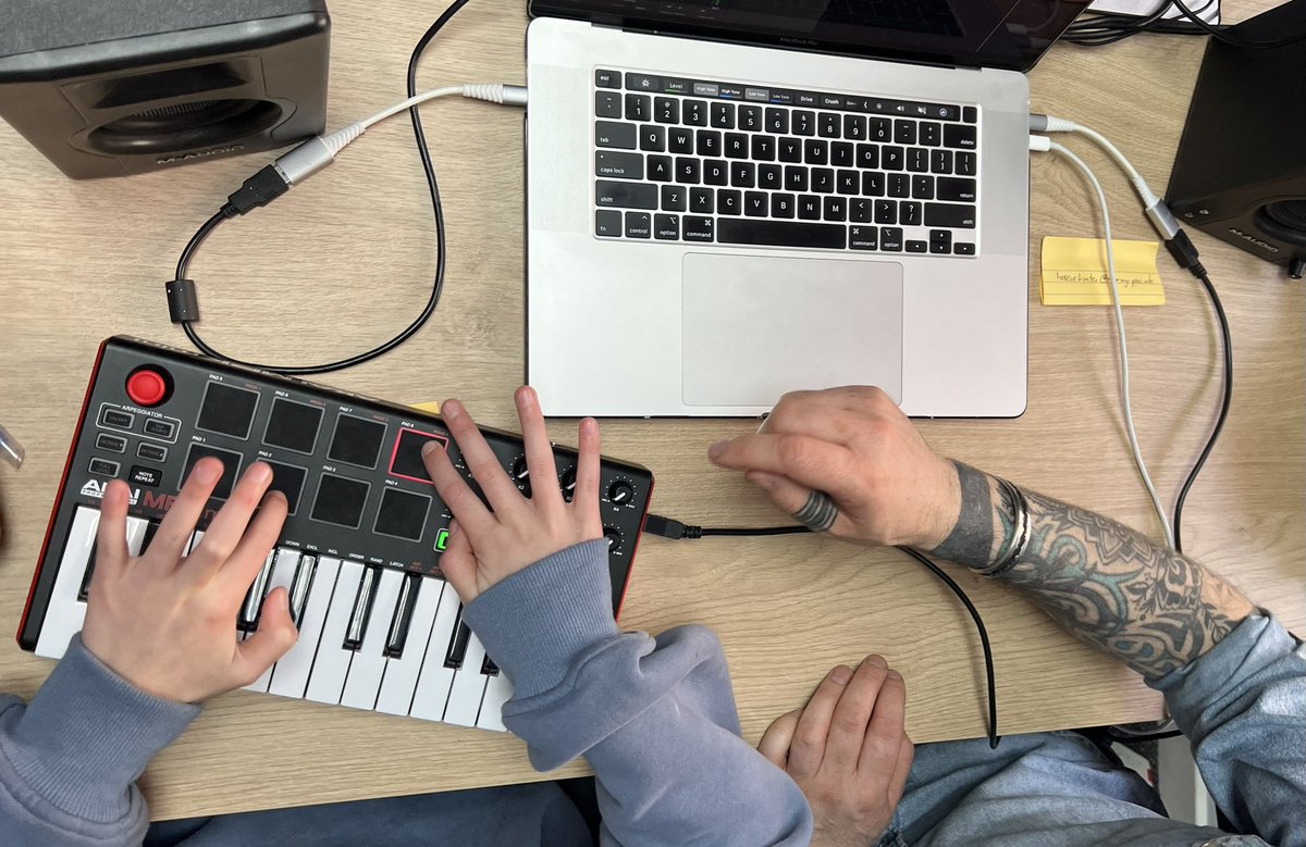 Graeme Roger tweet media