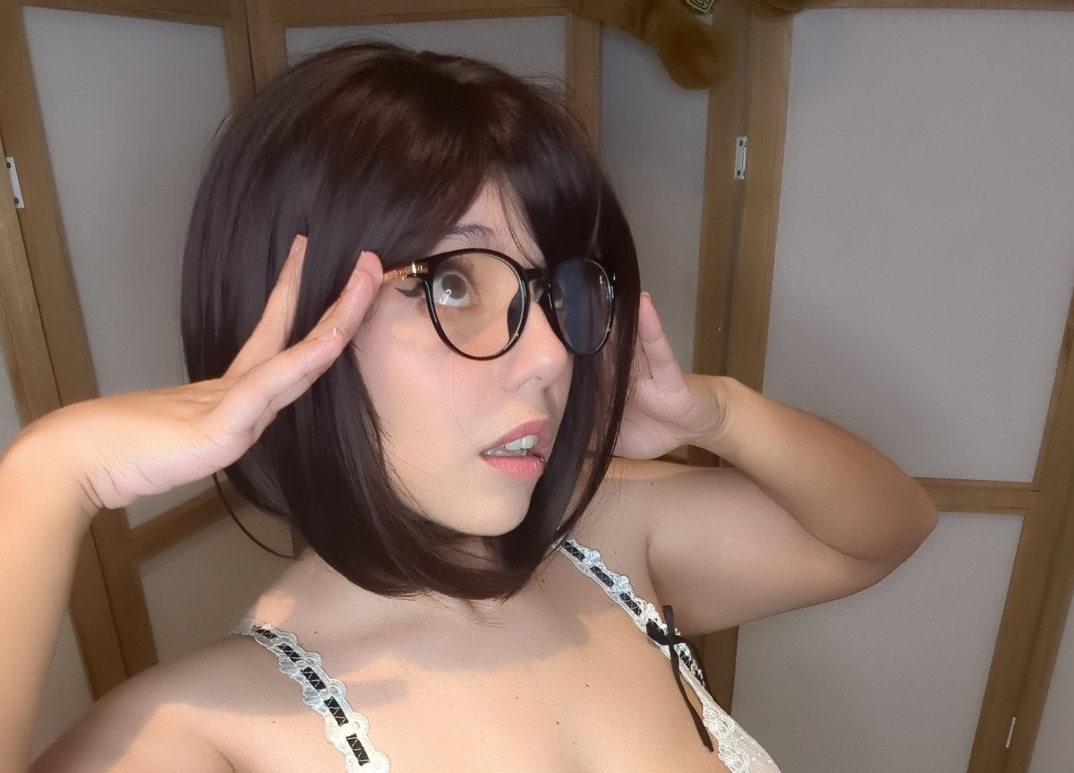 illya_wilson's tweet photo. Hello par ici 🫶

Des photos du set sexy de Vera sont postées tous les jours ! 
Juste avant il y a eu un set complet de Tsunade et à suivre, Nami !
Si vous ne voulez rien rater c'est par là

➡️https://t.co/hZOe0ClpD0
➡️https://t.co/GmzgpY82yH https://t.co/jr0psXMLcO