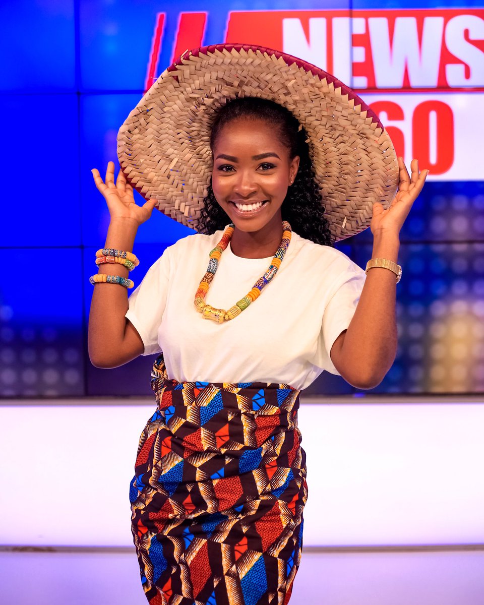 Introducing Your favorite tomato seller, Sister Akos 🍅🍅🤭😂