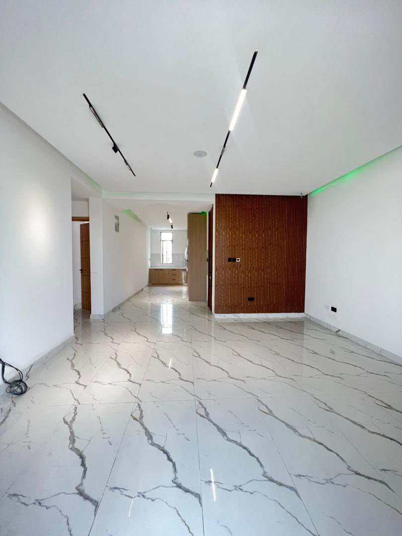 Beautifully Designed &amp; Spacious 2 Bedroom Apartment with CCTV for Sale!!

LOCATION: Lekki phase 1, Lagos 
PRICE: 170M

☎️: 08020548664