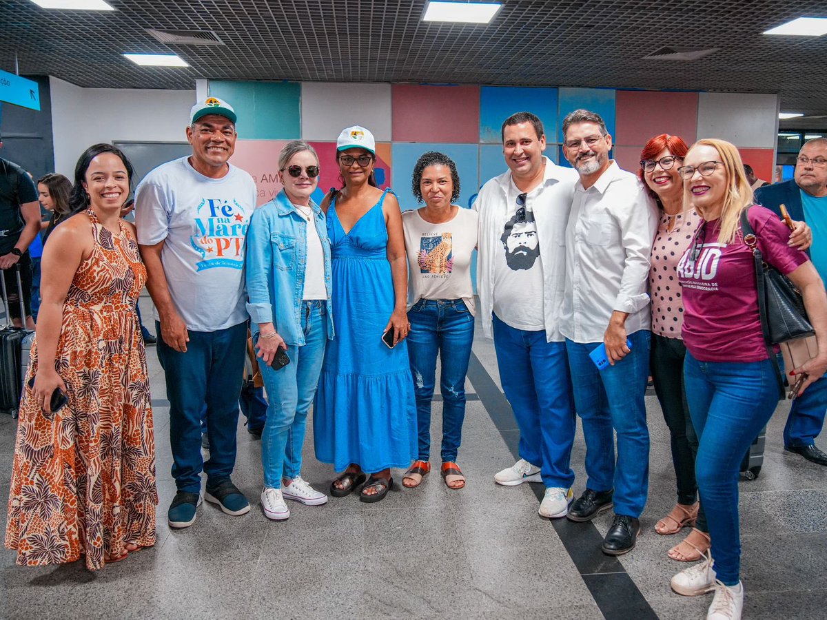 Presidenta <a href="/gleisi/">Gleisi Hoffmann</a> já está em Salvador para o ato em defesa da democracia, neste sábado. #23MSemAnistia 

📸 Divulgação PT Bahia