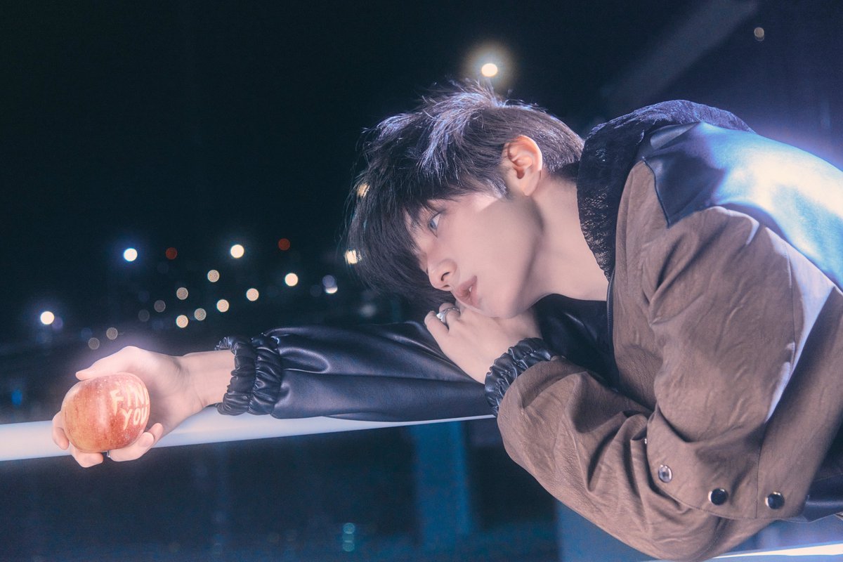 BIGHIT_MUSIC's tweet image. minisode 3: TOMORROW - Concept Photo 'Promise' - #수빈 (#SOOBIN)
🧡 bit.ly/3vbVfvW

#투모로우바이투게더 #TOMORROW_X_TOGETHER #TXT #minisode3 #TOMORROW #TXT_Promise