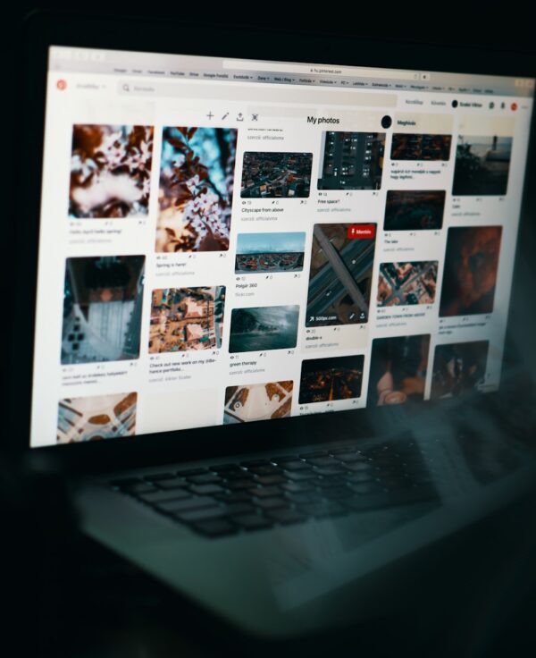 quitekatie's tweet image. The Basics of Pinterest: A Guide to Getting Started: lttr.ai/AQJPa

#EssentialFeatures #SharingVisualContent #ImproveSearchVisibility