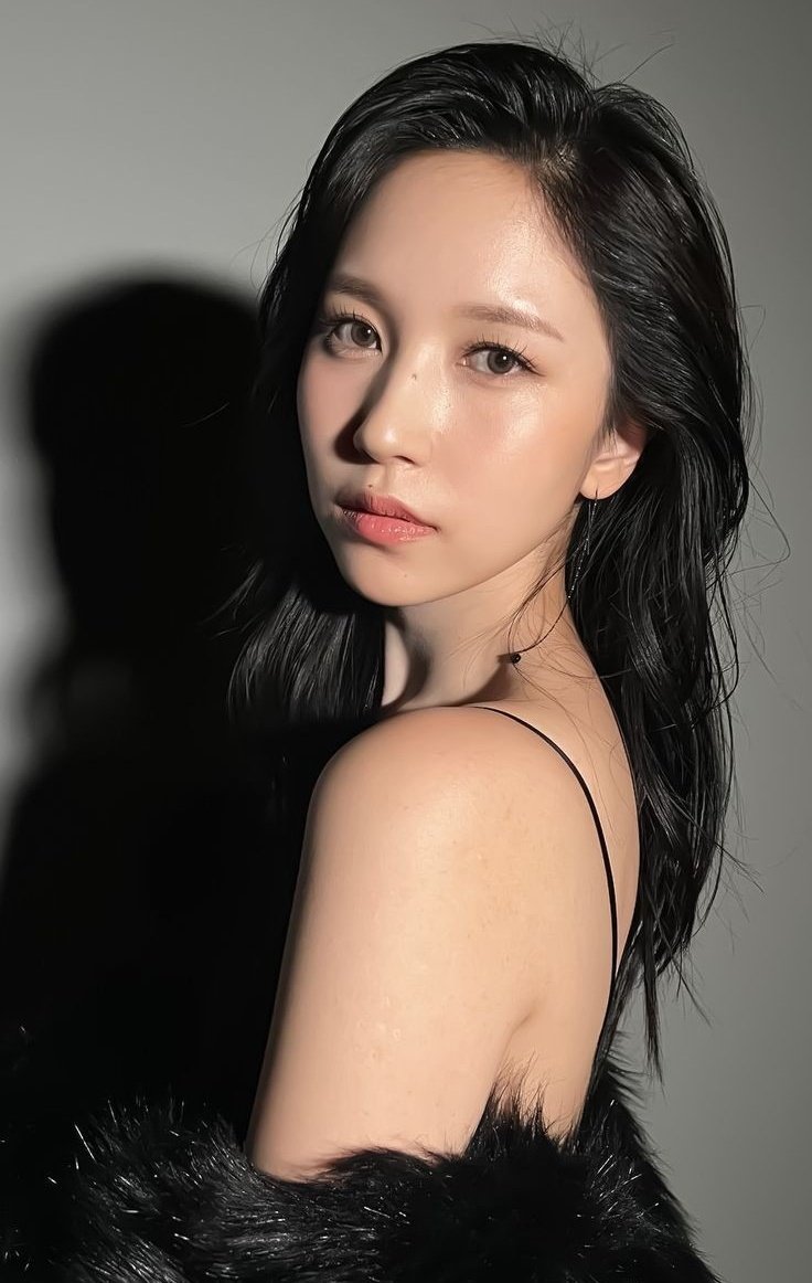 SWABTWICE's tweet photo. "Aku tuh aslinya ada 2"

Hbd cintaku ❤️
#HappyMinaDay #TimeToShineWithMINA #묘한설렘으로_가득한_묘이의_생일 https://t.co/lRedxZKdTS