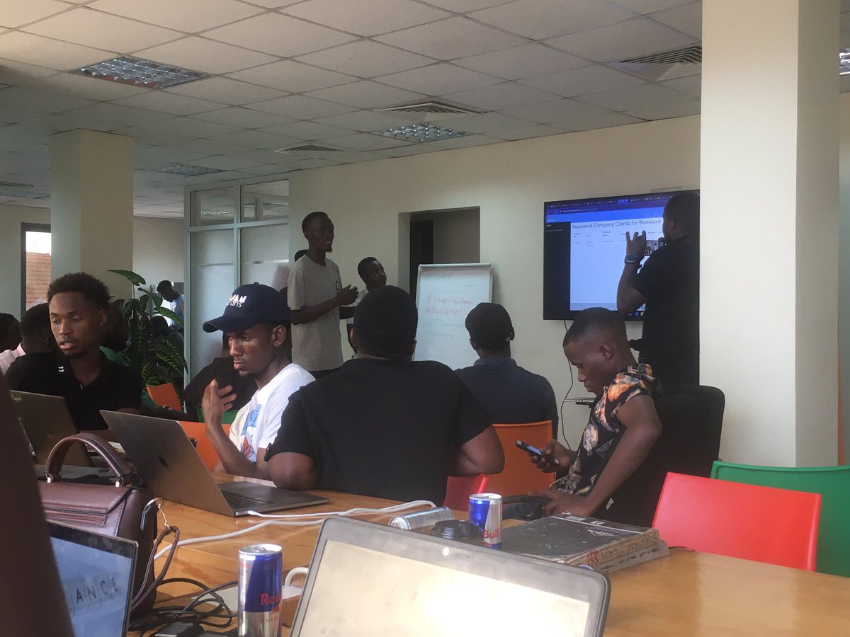 Real solutions being presented, where are people in the insurance space? @Africastalking @ATCommunityKla @jok_omolo #BuildWithAT #InsureTechHack