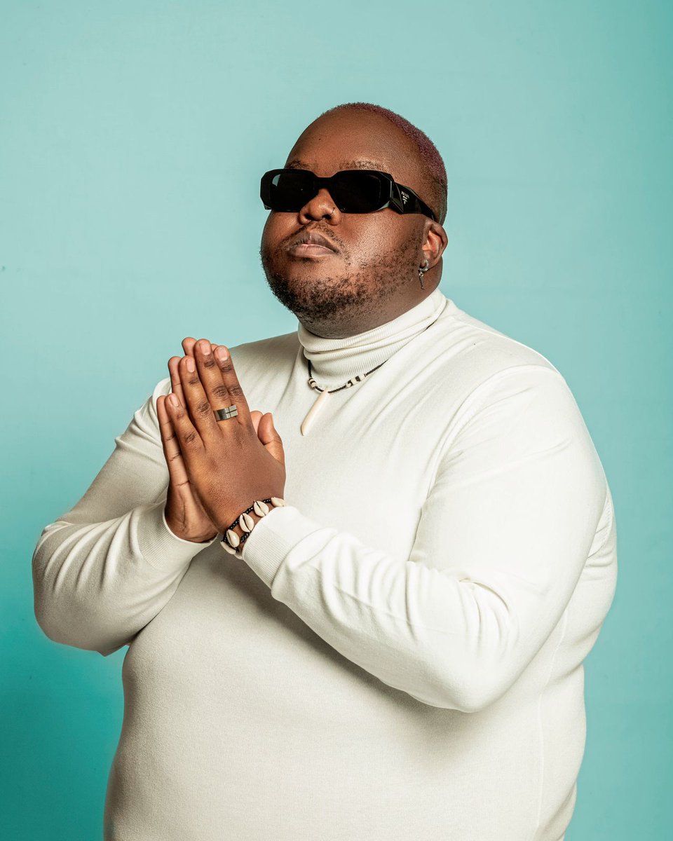weplug_music's tweet photo. Chart Conqueror: #Ulele by @HeavykDrumboss Reigns Supreme at #1 on the @AlexFMRadio891 Top 30!
Thank you for making this song a charting sensation!
#WePlugMusic #RadioPlugging https://t.co/2EnhZ8iSfY