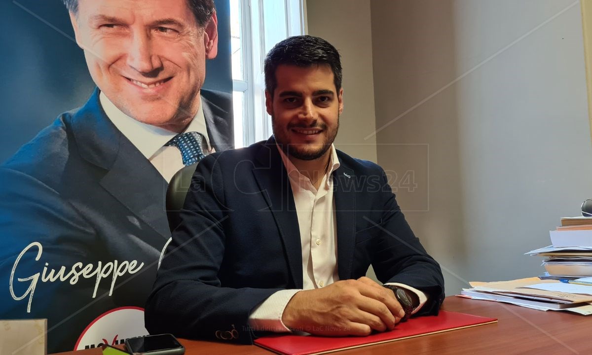 Scusate, solo per capire… Qui voi del #M5S chiedete ad alta voce le dimissioni del Ministro #Santanche, mentre per Riccardo Tucci deputato e fedelissimo di #Conte, indagato per frode fiscale tacete tutti? Ah vero! È grillino e non si tocca!