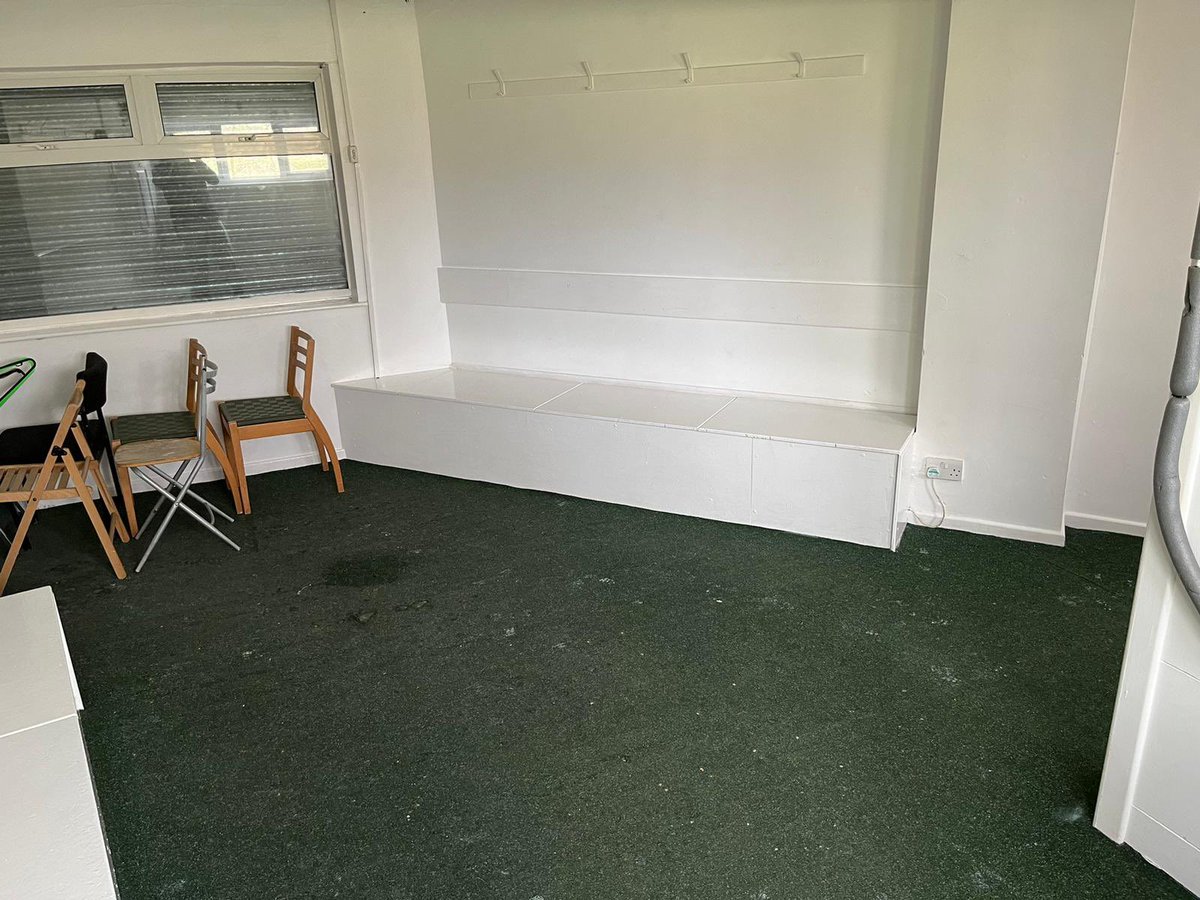 Huge club effort today! Changing rooms have never looked as good and the patio ready for when the sun finally arrives. Nets all sorted for first outside nets and a tidy and clean throughout. 
Big shout out to all that came and put in a shift #GetSetWeekend