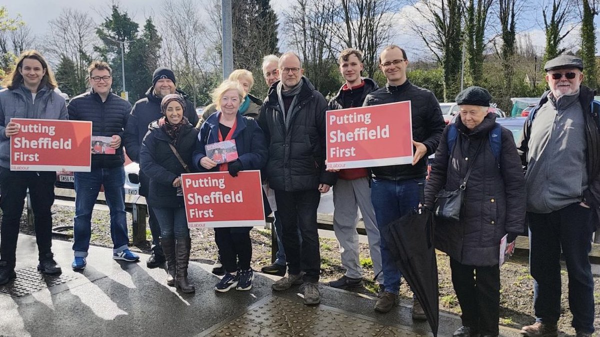 Another great ⁦@CenSheffLab⁩ team with ⁦@Abtisam_Mohamed⁩ finding lots of support for ⁦@UKLabour⁩’s Bridget Kelly and ⁦@MarieTidball⁩ in Ecclesfield today.