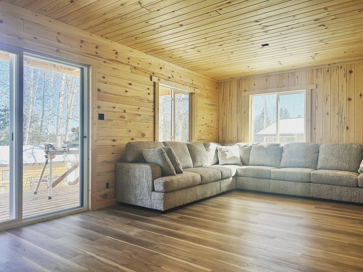 Cabin 8: There’s a place to sit!
#cabin8 #progress #teamtycholis #newcabin #perraultlakecamp #knottypine #nappingcouch #cabinlife #rental #sunsetcountry #fishcanada #nwontario #bigthingshappening #nicecabin #lakehouse #trophyfishing #fishingtrip