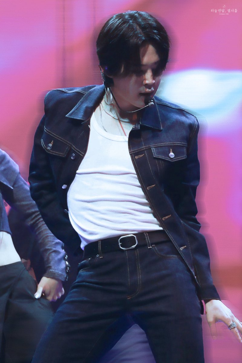 RTpX9EvL3xvn6wE's tweet photo. 지민이의 첫 솔앨의 타이틀곡 LIKE CRAZY 
오래 기다린만큼 모든 순간이 가슴벅차게
행복했던 Like Crazy 1주년 넘 축하해🎂🥳

JIMIN JIMIN 
LIKE CRAZY WITH JIMIN 
LOST IN THE LIGHTS WITH JIMIN 
#1YearWithLikeCrazy
#1YearWithFACE
#지민이의_특별한_스토리_FACE
#지민_LikeCrazy_1주년축하해 https://t.co/Qv9SozXjLa