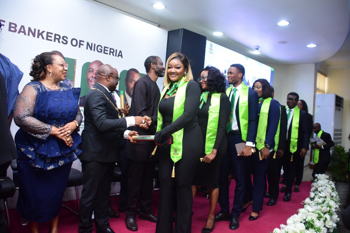 cibnigeria's tweet photo. A heartfelt congratulations to the Inductees, Chartered Bankers, MICB, and ACIB! Remember, the sky is just your starting point —keep reaching for new heights and soaring to even greater success! 

Congratulations 🎉🎉🥳

#CIBNInduction
#2024StreamOne https://t.co/3s6z2HssZm