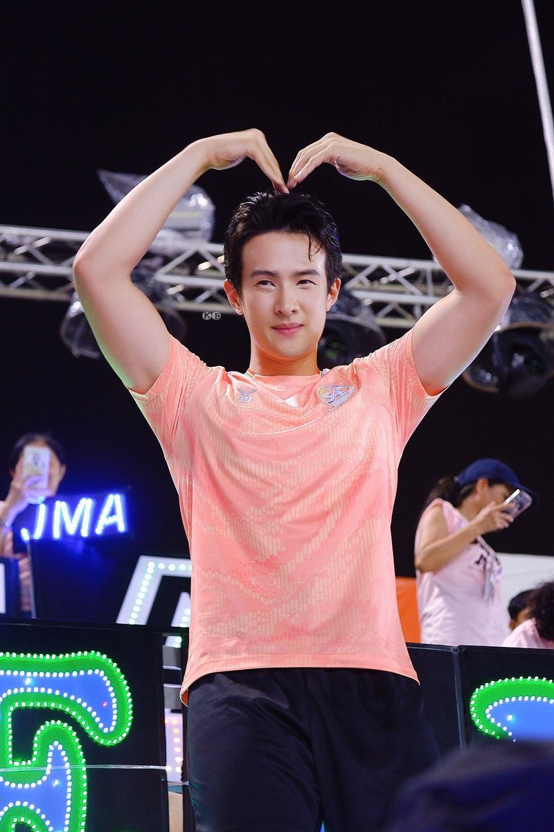 Jeab_MX's tweet image. นักบอลน่ารักไปไหม..
#jamesma #เจมส์มาร์
#james_jamesma
#งานบอล54ปีช่อง3