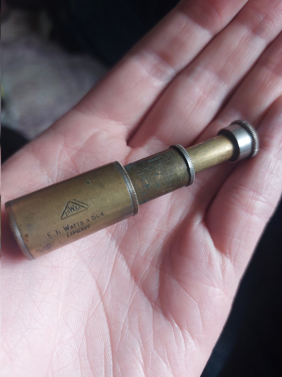 Has anyone seen of these before. It is stamped with E R Watts &amp; Son. Very small at only 3.7cm when closed.