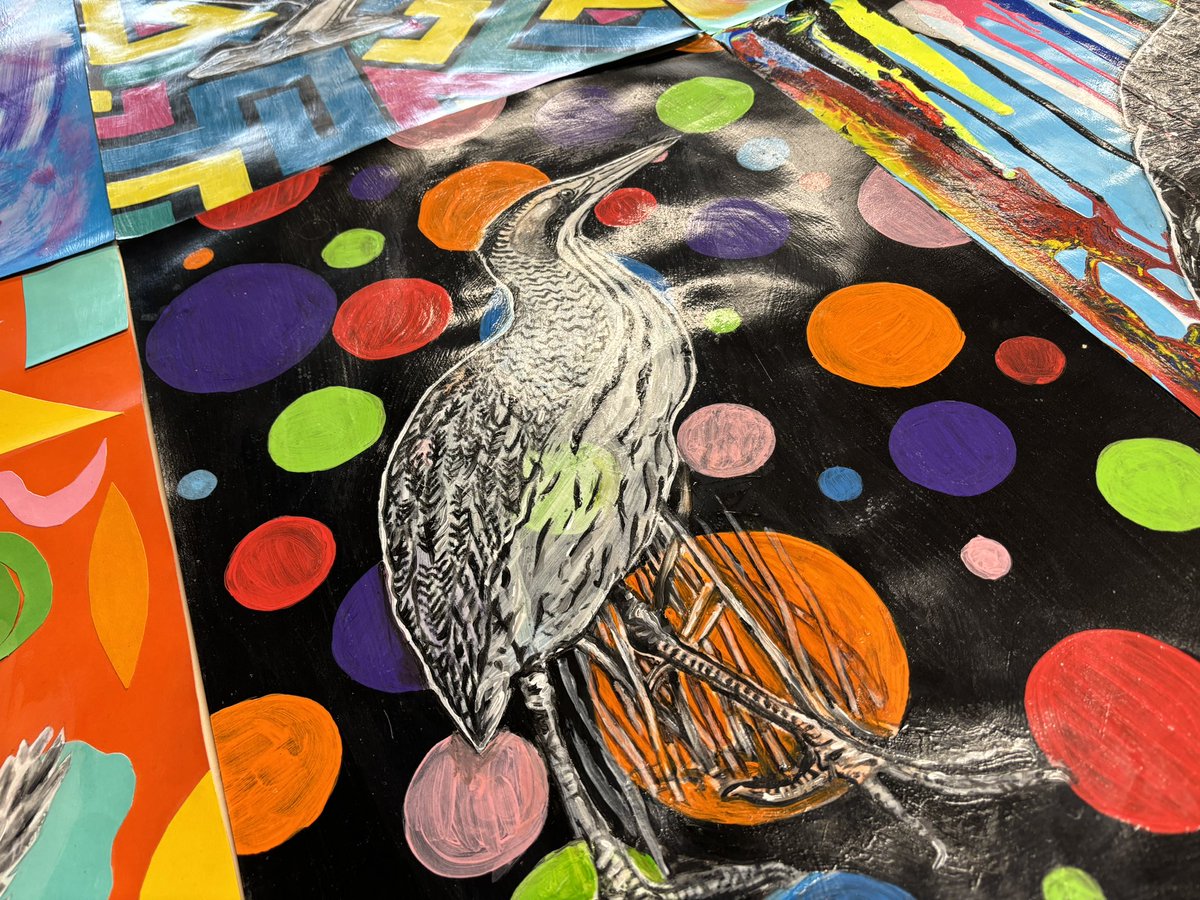 Scarch52's tweet photo. Ce projet en Arts plastiques présenté à l'occasion de la Journée Portes ouvertes au collège de #Wassy est de toute beauté ! Félicitations aux élèves et à leur professeur 👍 https://t.co/Tl7QvbOur0