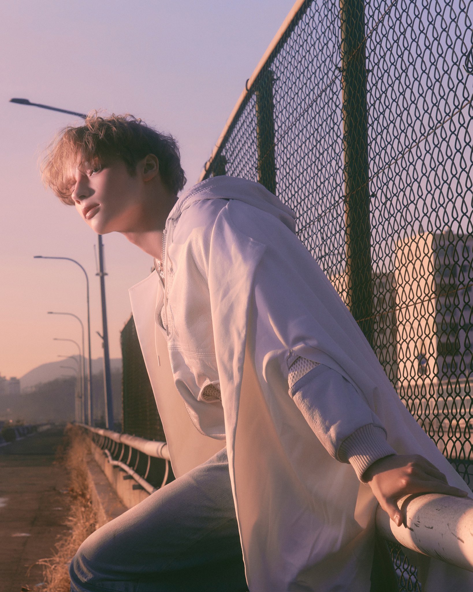 GJXUfhPaEAAk045?format=jpg&name=large