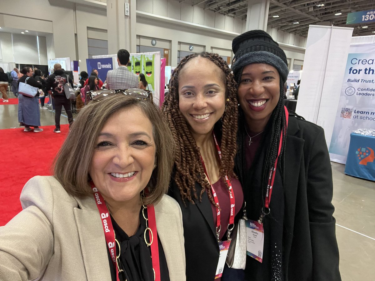 Elizabeth Saenz tweet media