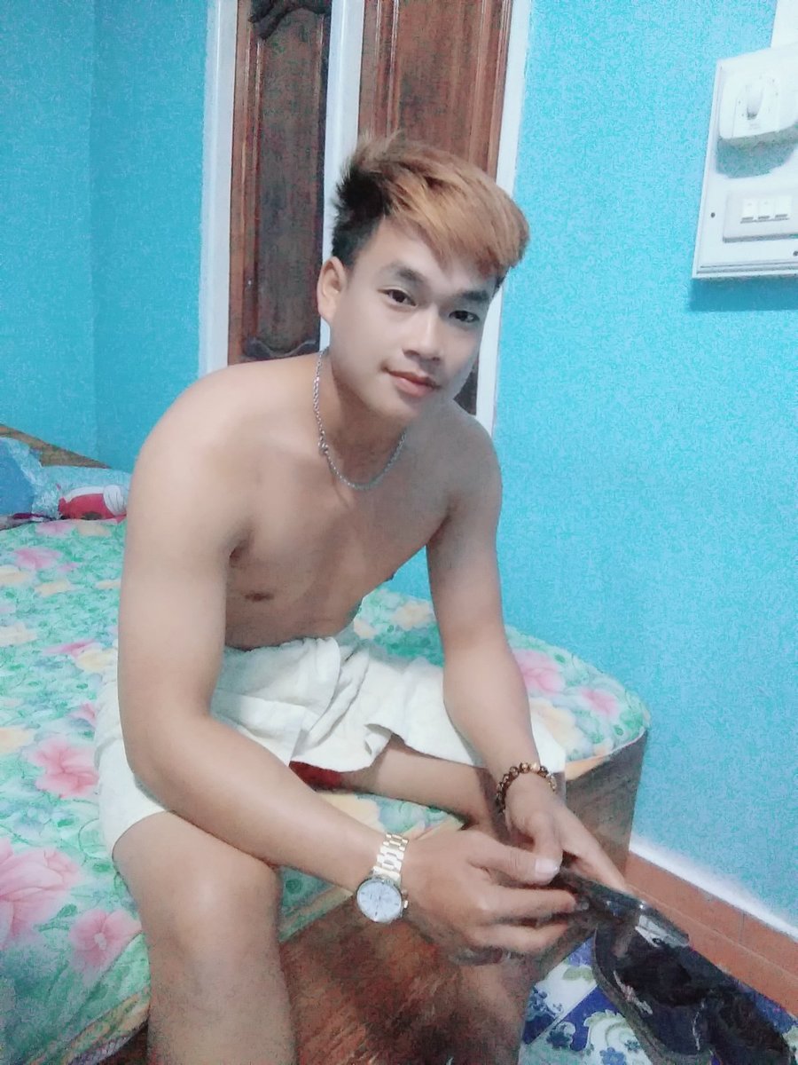ອ້າຍດຳຫຳຕົງ tweet media