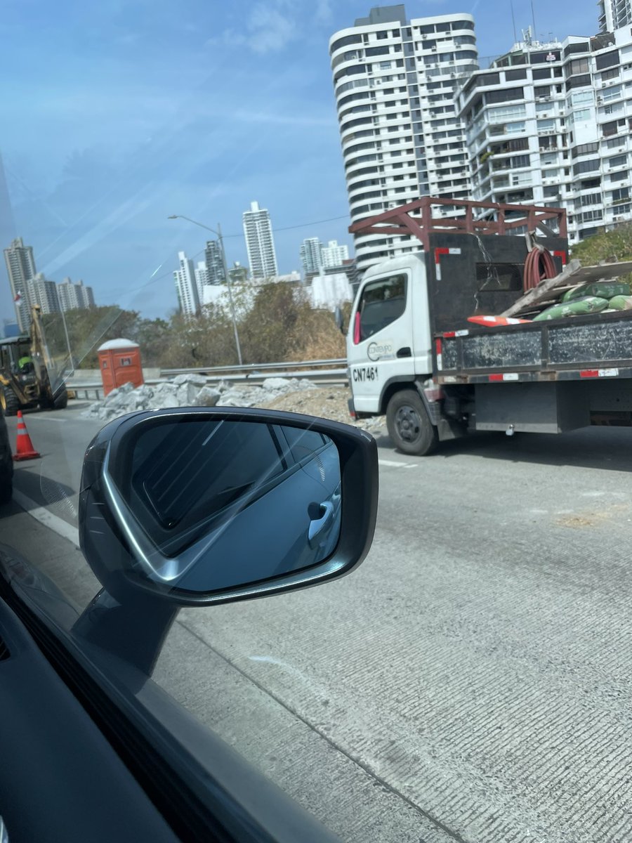 🤯 no entiendo por qué cobrar por un servicio que no se está dando 🤷🏻‍♀️ <a href="/ENACorredoresPA/">ENA Corredores</a>