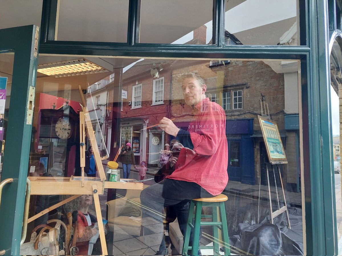 Great to watch local artist James Budden at work in Sherborne Antiques #Sherborne #LoveSherborne #ShopLocal