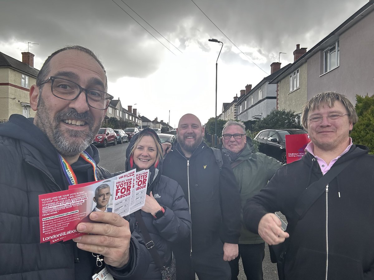 Great to be out in #Crayford with the #Labour GLA candidate for #Bexley #Bromley @KMcKLabour . Many residents voting @UKLabour @SadiqKhan for Mayor of London on May 2nd #Labourdoorstep