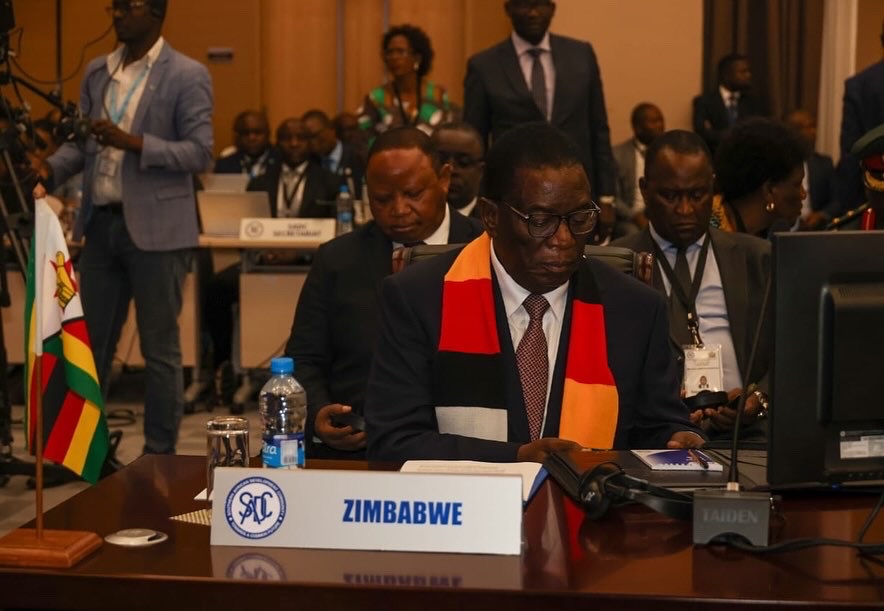 Honoured to be in Lusaka for the SADC Double Troika summit. We're addressing pressing security challenges in Mozambique and the DRC. Zimbabwe remains committed to regional peace and stability. Together, we'll find solutions for a brighter future. #SADC 🇿🇼🤝🌍